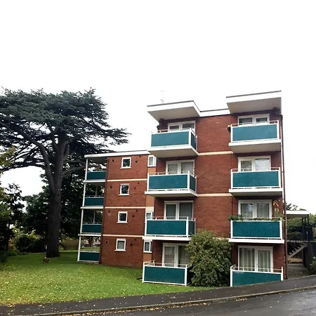 شقة Mycityhaven Sunnyhill. Spacious Shirehampton Studio بريستول