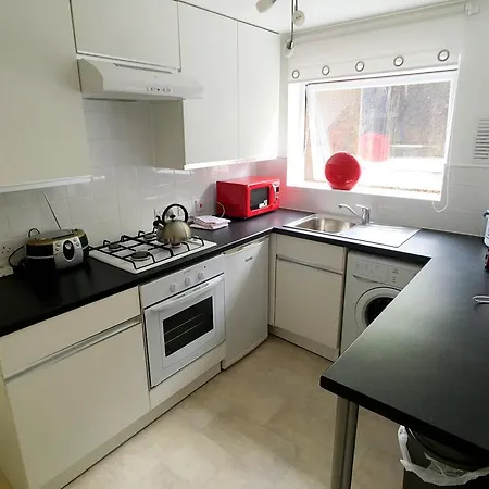 شقة Mycityhaven Sunnyhill. Spacious Shirehampton Studio *
